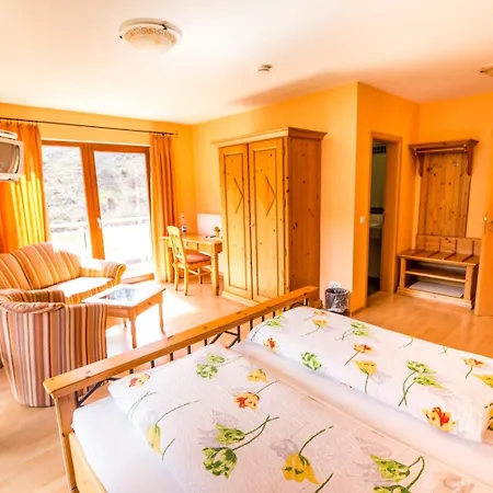 Waldhotel